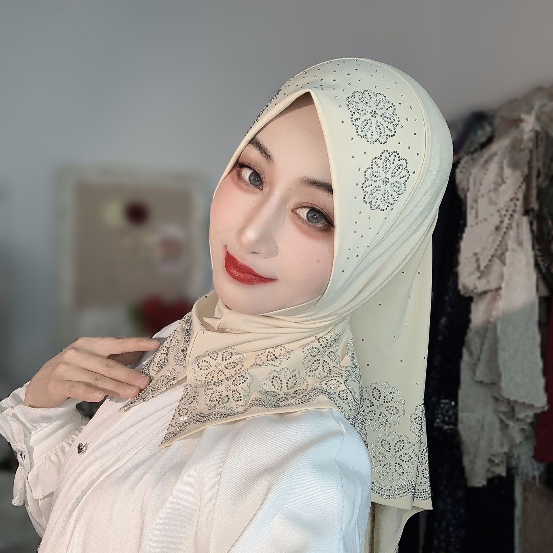 Women Fashion Designer - Fertig zum Tragen: Muslimischer Hijab für