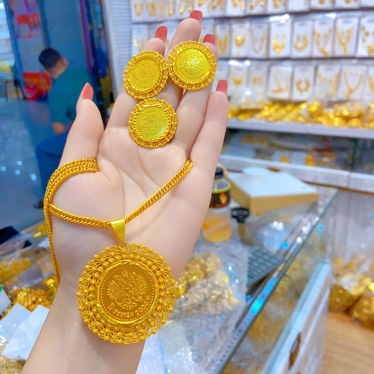 Women'S Fashion Rings Gold - Neue 24 Karat vergoldete Dubai Schmuck