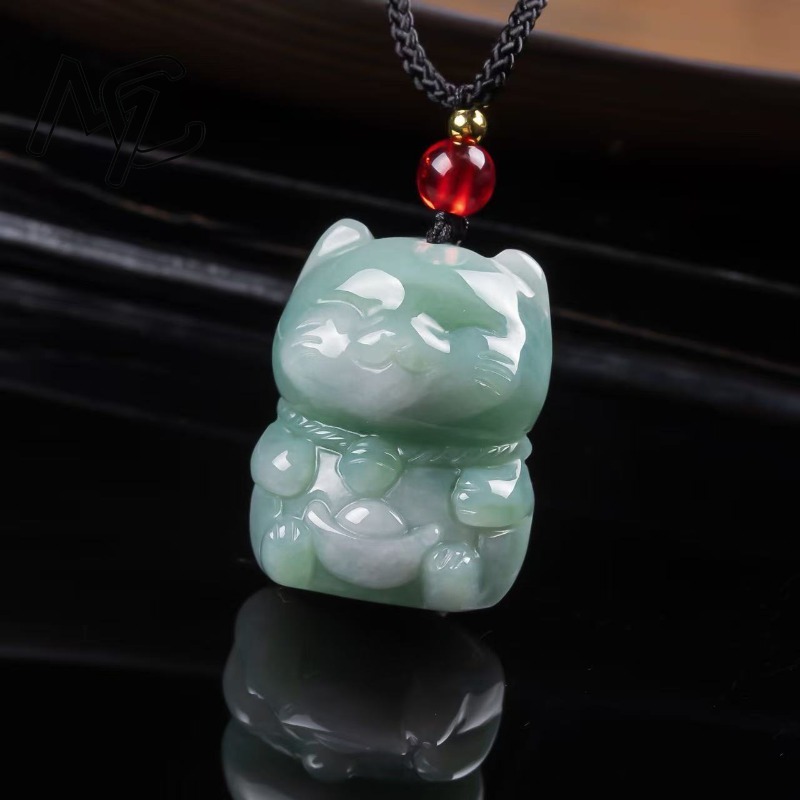 Natürlicher Smaragd-Jade Glück – Women Fashion Designer Bewertung und Preis
