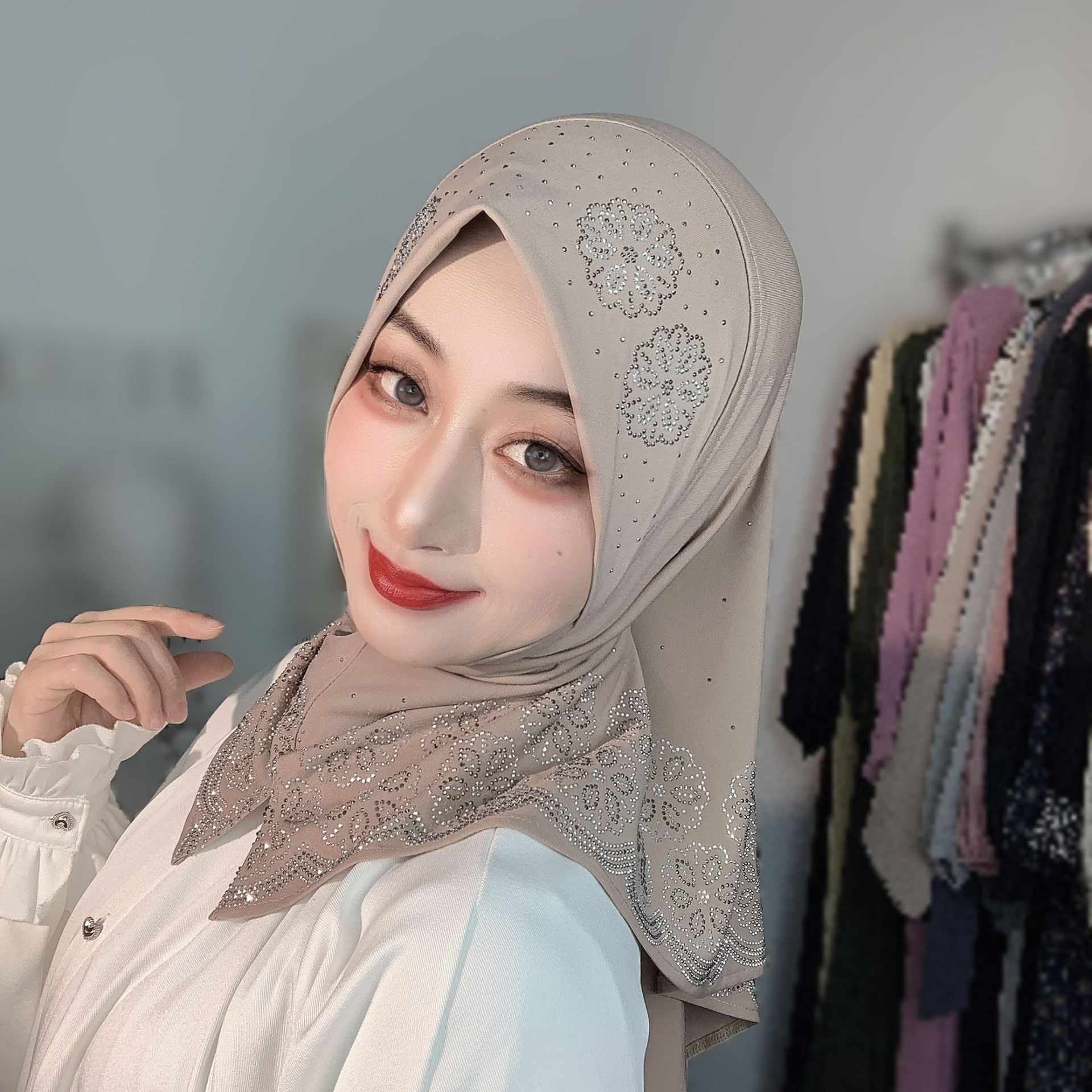 Fertig zum Tragen: Muslimische – Women Fashion Designer Bewertung und Preis