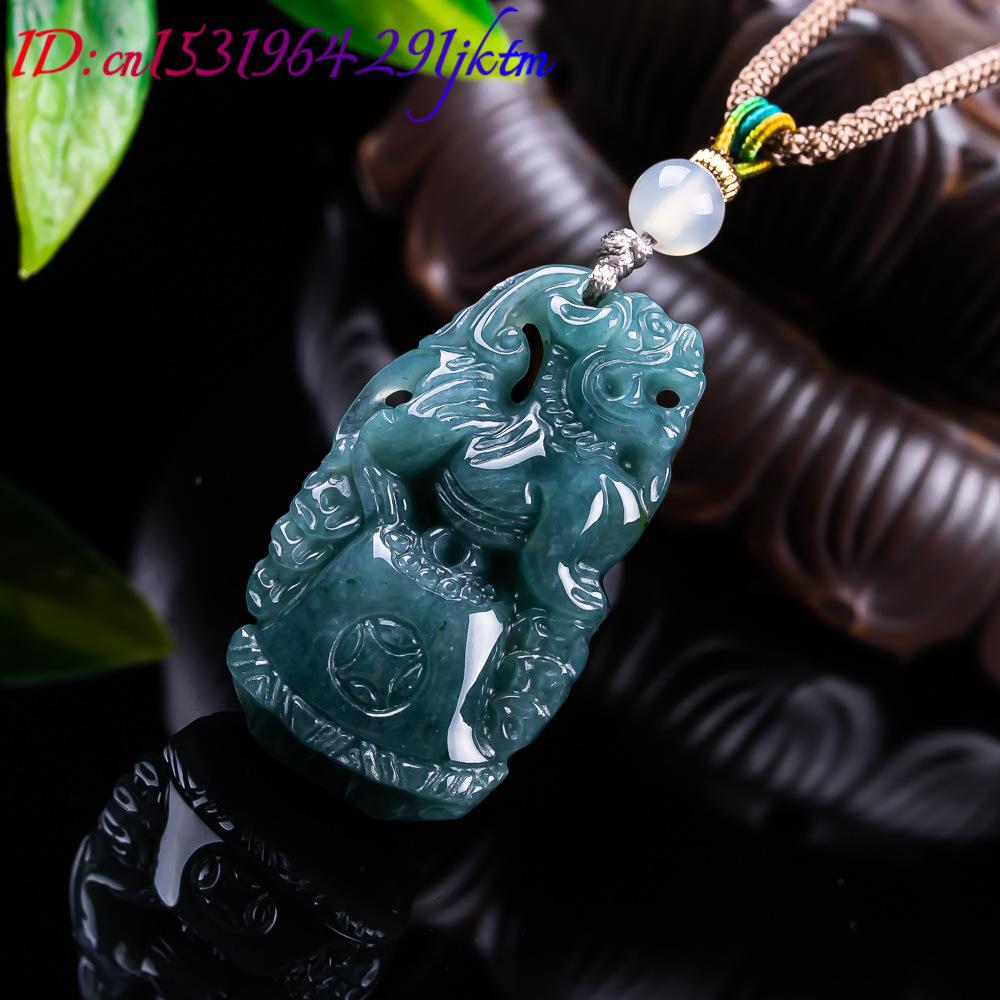 Burmesischer Jadeit Pixiu Anhä – Women Fashion Designer Bewertung und Preis