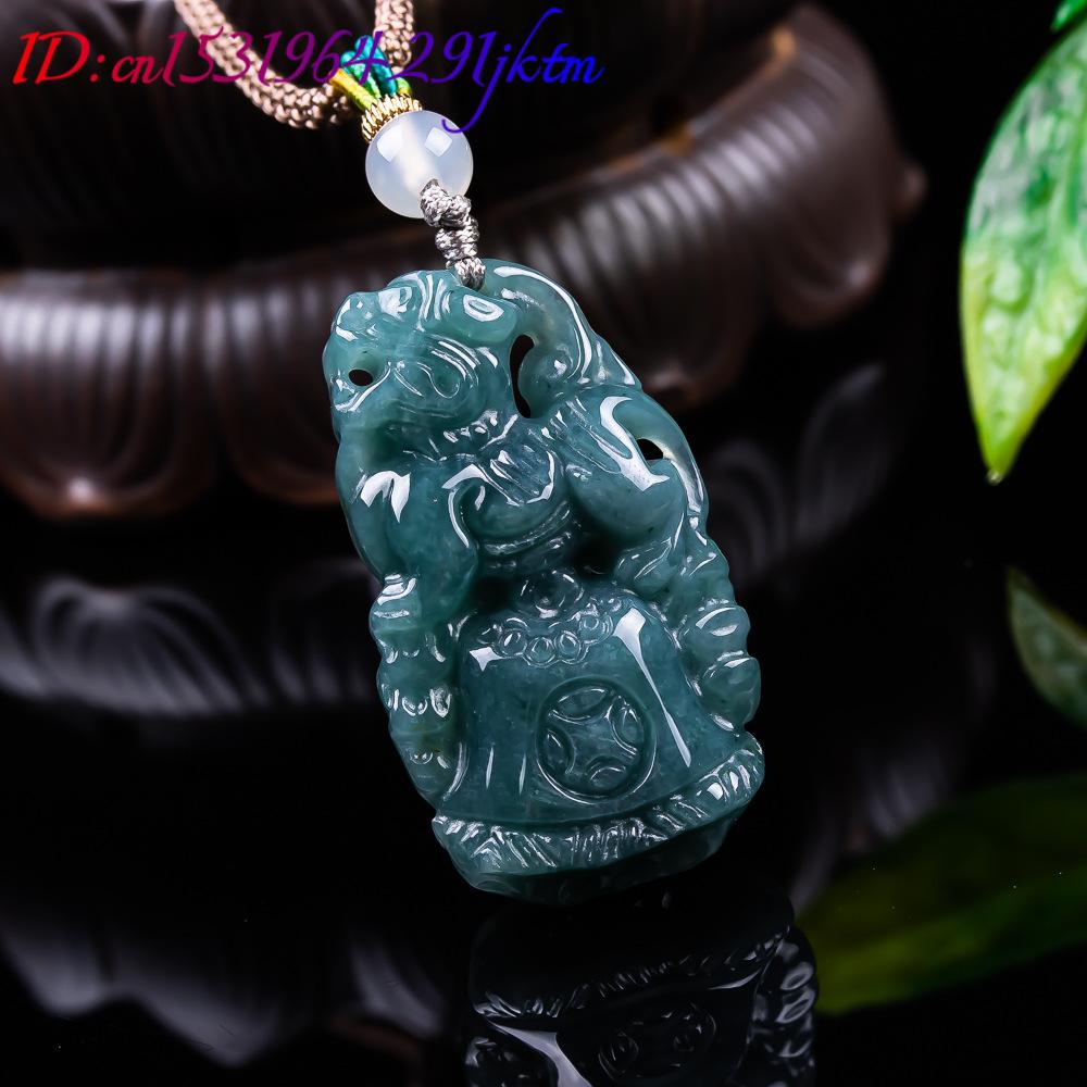 Burmesischer Jadeit Pixiu Anhä – Women Fashion Designer Bewertung und Preis
